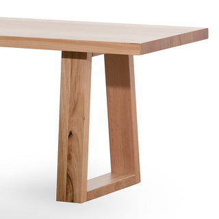 Lara Bench