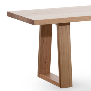 Lara Bench